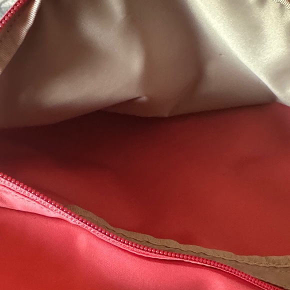 Pink - Picture 4 of 4